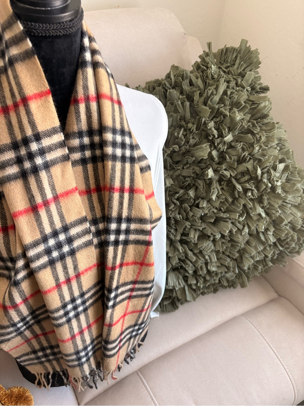 Burberry’s Cashmere scarf